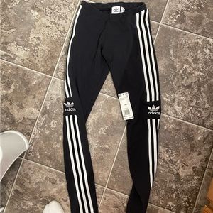 Adidas leggings xs women’s still new with tag